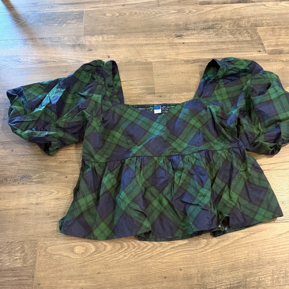 Old Navy Tops - Old Navy Green Navy Plaid Puff Sleeve Peplum Top Sweetheart Neck Smocked Large